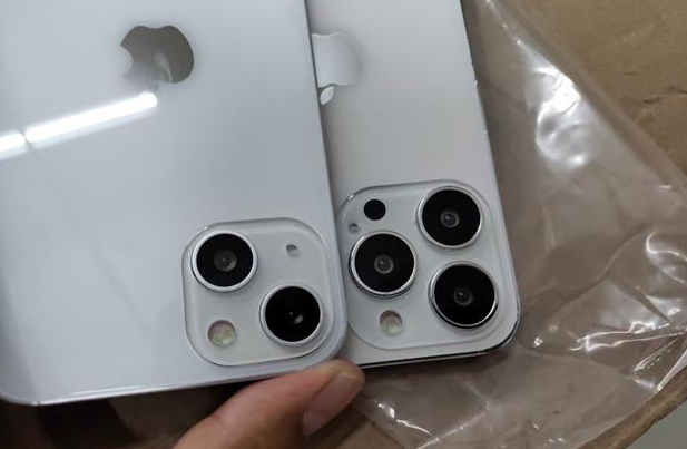 特克斯苹果手机维修分享iPhone 13‌机模长什么样 