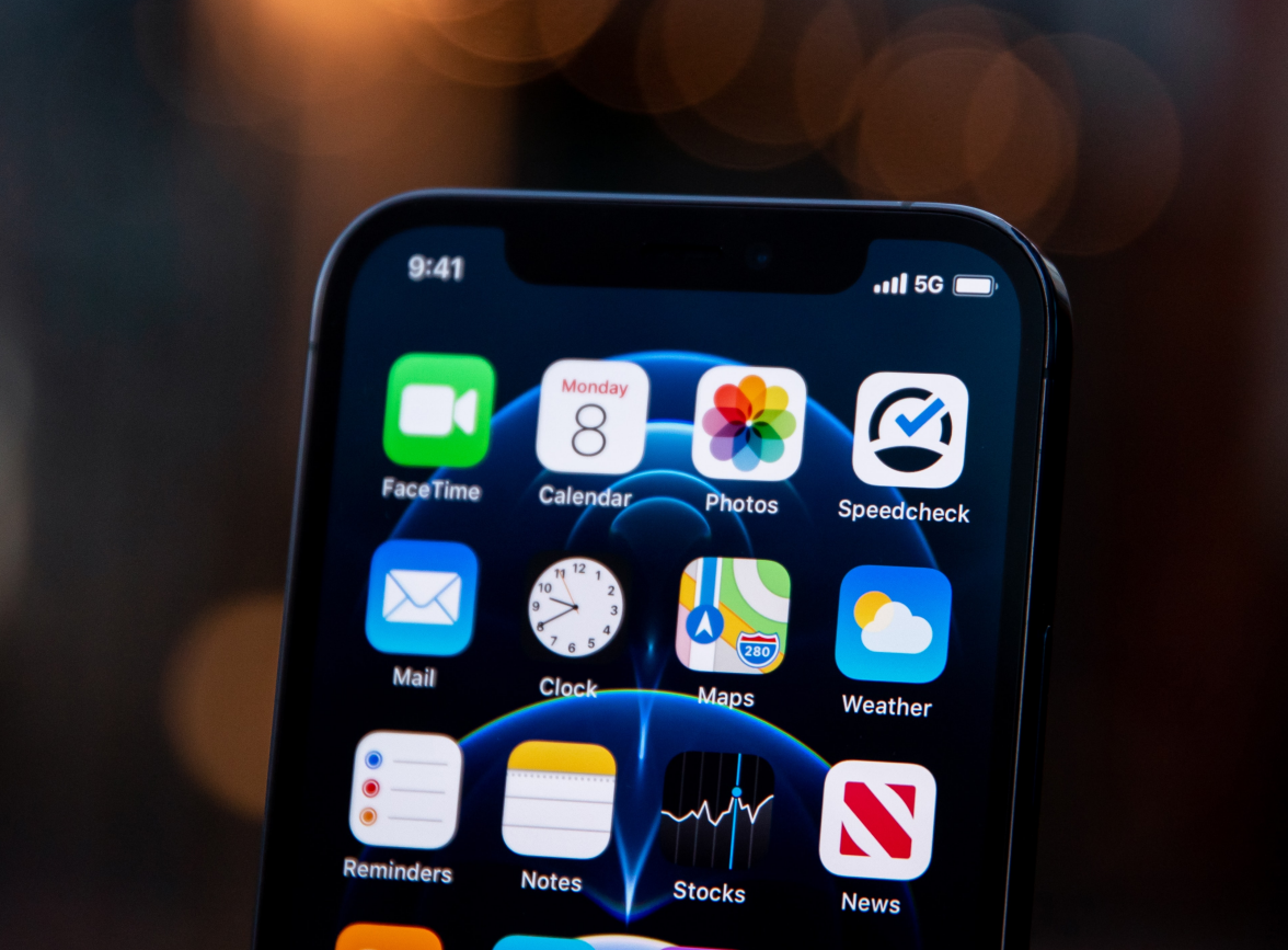 特克斯苹果手机维修分享为什么 iPhone 12 在冬季会自动关机 